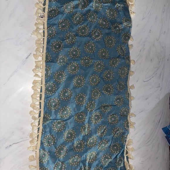 Natural Life Infinity scarf - Picture 4 of 4